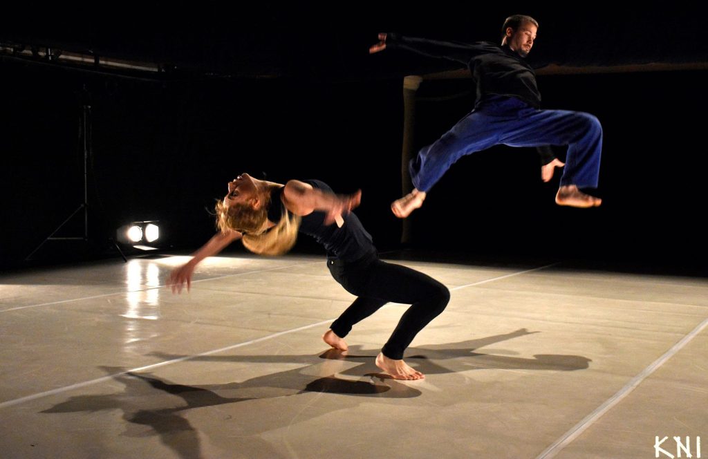 Second | contemporary dance performance with Gabriella Bathó and Zoltán Gergely Szénási | photo: KNI | 2017
